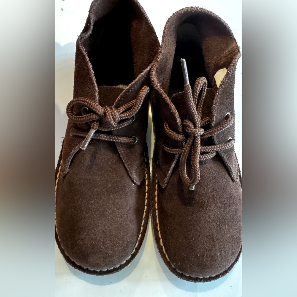 Chukkas Suede Brown Made in Spain. Little Kid EU33 / USA 2